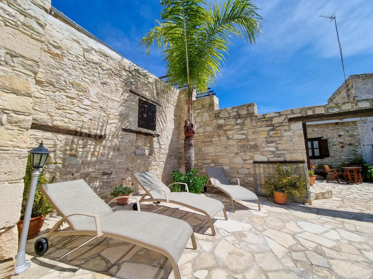 Poseidon's Pool Paradise * Skarinou